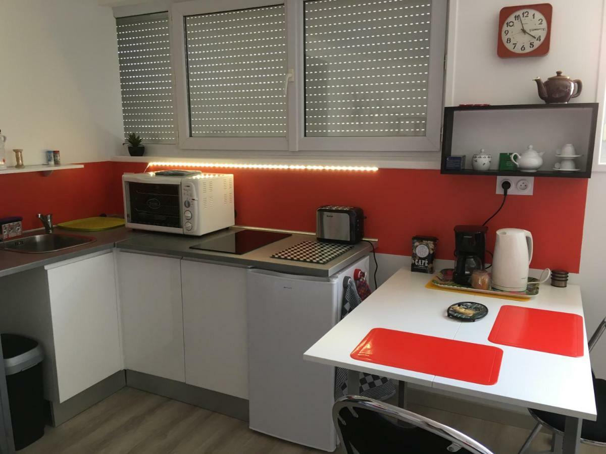 Le Clemenceau Apartment Peronne  Bagian luar foto
